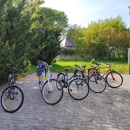 Sloneczny Zakatek Ustka-przewloka ゲストハウス *